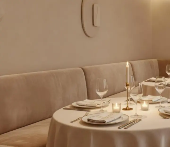 Soukromá oslava v intimním interiéru restaurace Komorní Večer